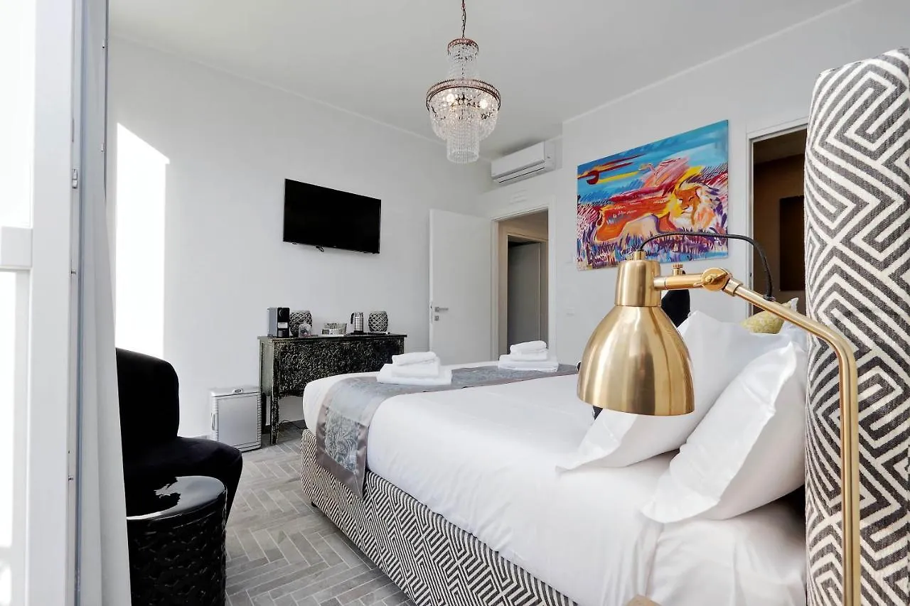 Della Croce Luxury Hotel Rome 2*,  Italy