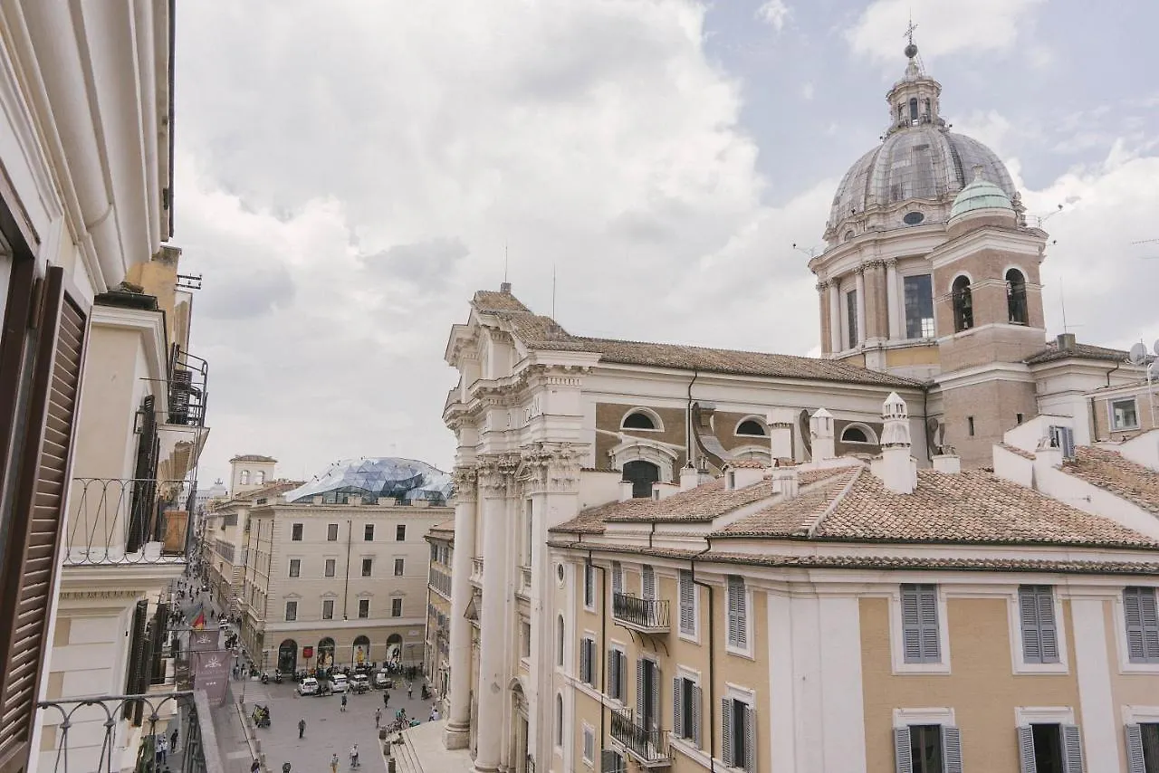 Della Croce Luxury Hotel Rome
