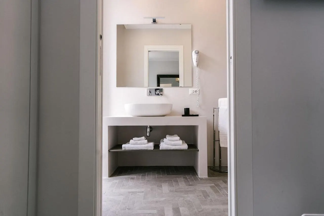 Della Croce Luxury Hotel Rome